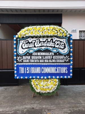 Papan Bunga Duka di Tanjung Palas Utara